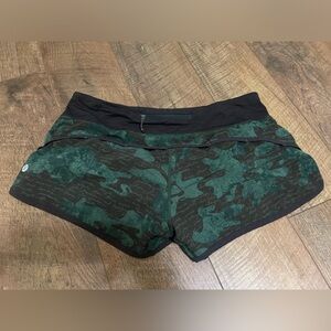 Lulu shorts! 2.5 inch! Rare pattern!